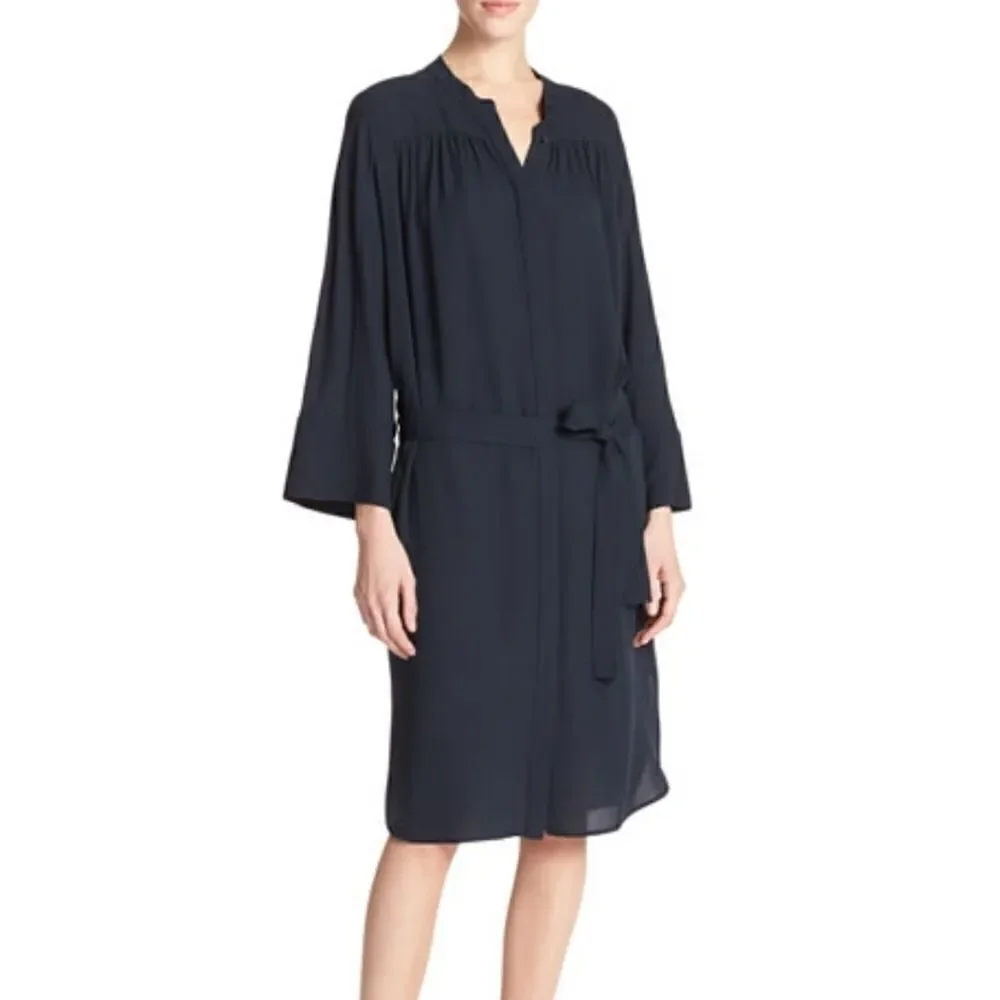 VINCE Silk Shirred Belted Shirtdress Coastal Blue Size Small - Picture 1 of 13